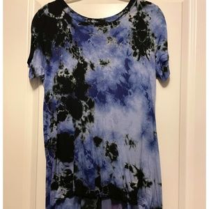 Never worn, purple tie dye, super soft tunic